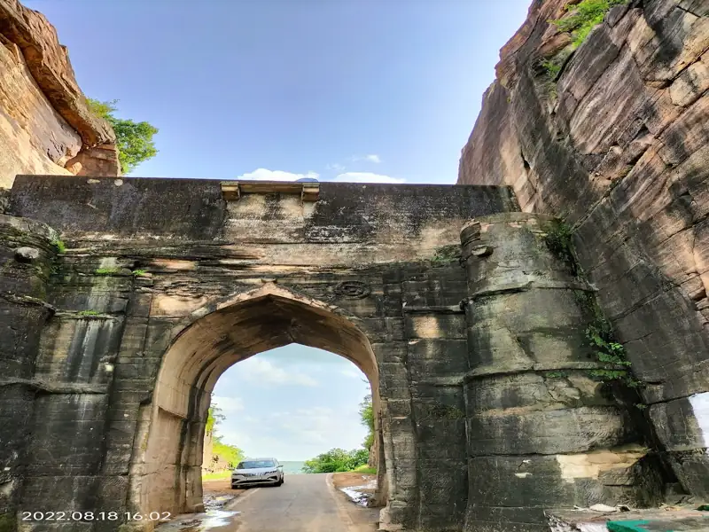 Dewas to Mungaoli Cab