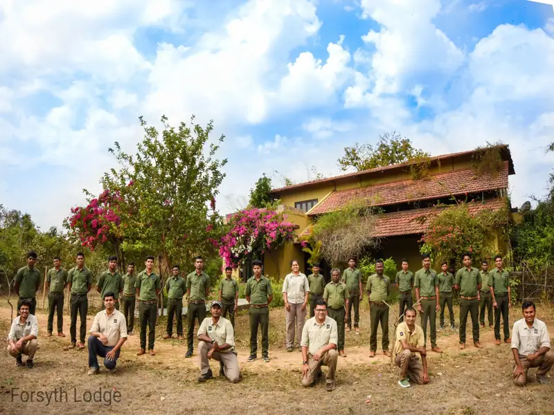 Gwalior to Forsyth Lodge Cab