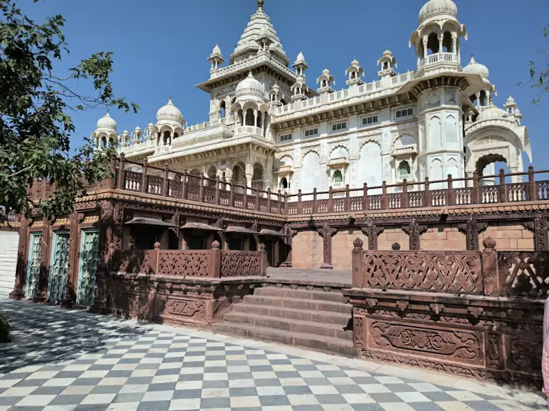 Indore to Ajmer Cab