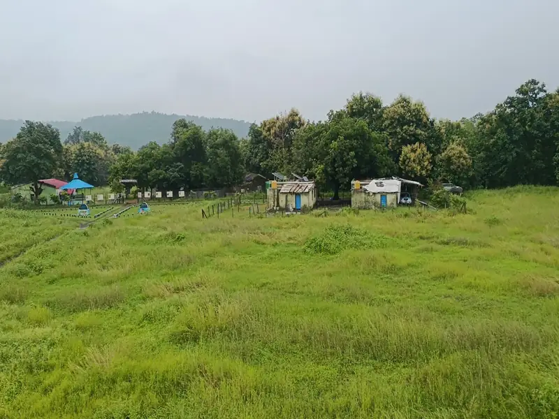 Indore to Kannod Cab