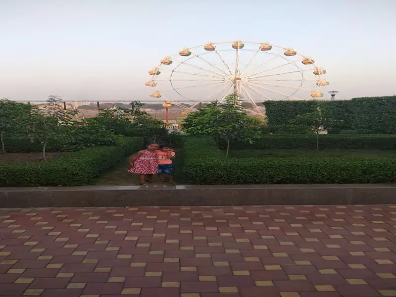 Katni to Surat Cab