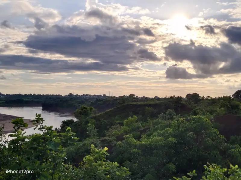 Khajuraho to Gadarwara Cab