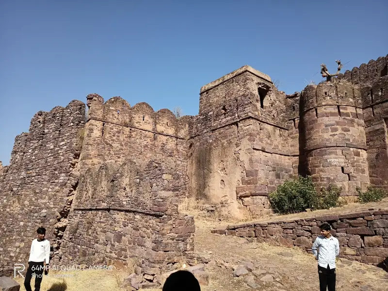Ratlam to Khandar Cab