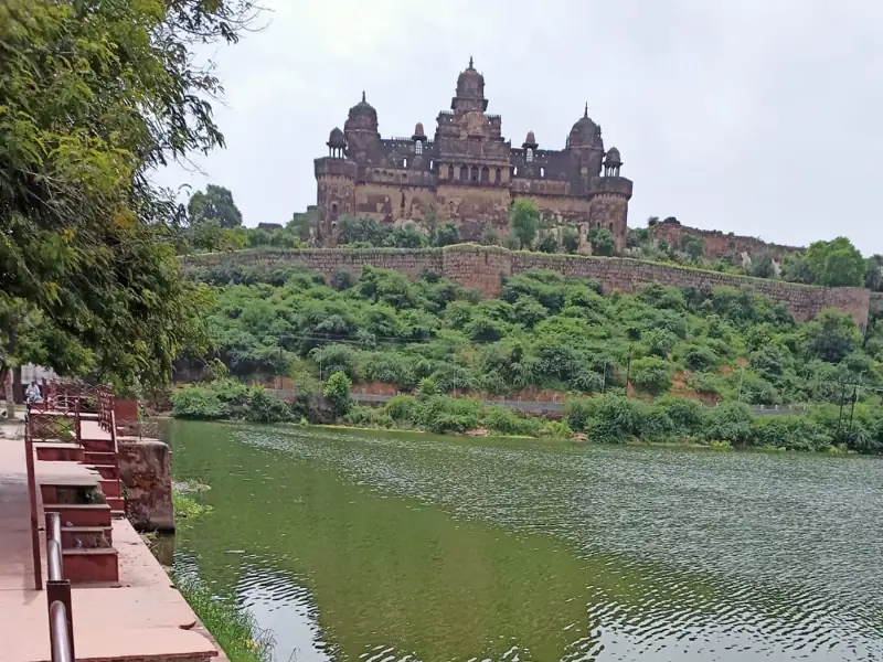 Sehore to Datia Cab