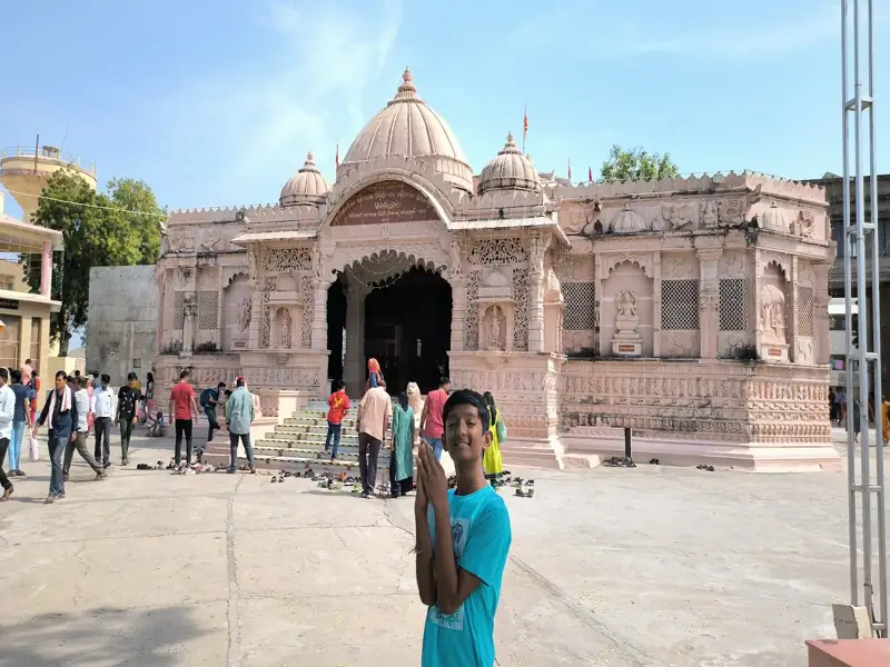Sehore to Modhera Cab