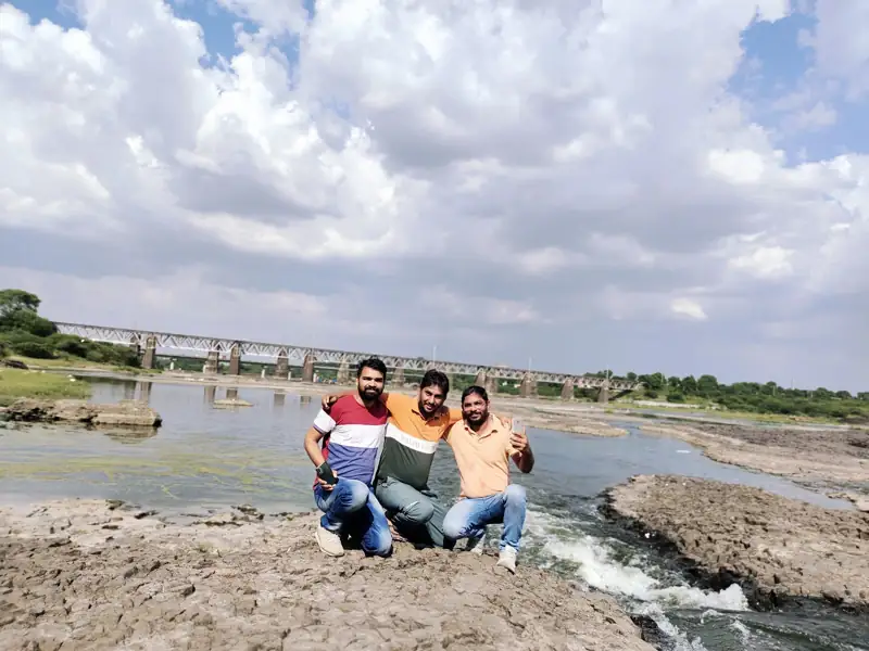 Sehore to Nagda Cab