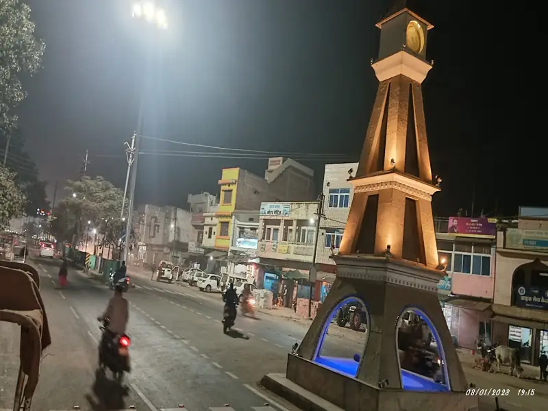 Sehore to Pathariya Cab
