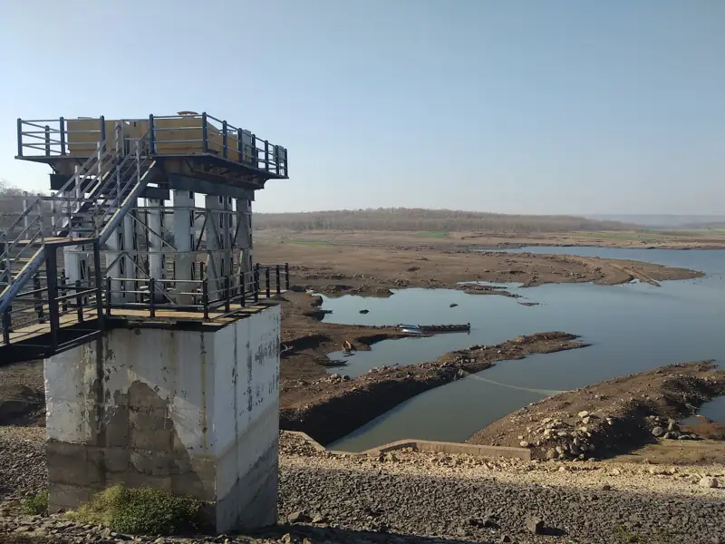 Singrauli to Khategaon Cab