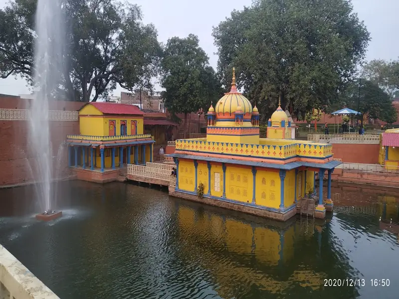 Singrauli to Khurai Cab