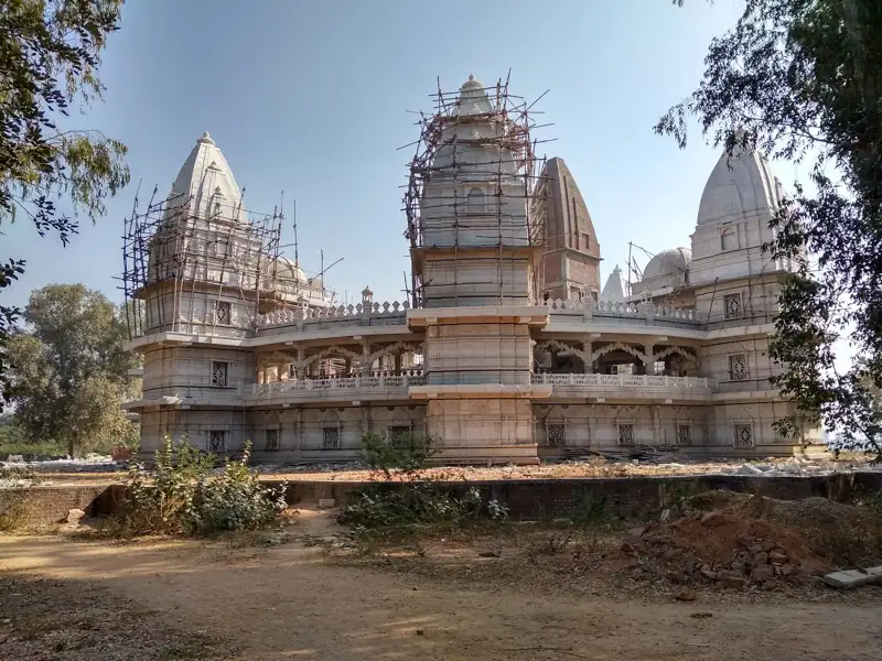 Ujjain to Dabra Cab