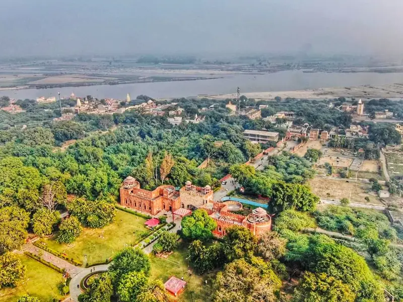 Ujjain to Kanpur Cab