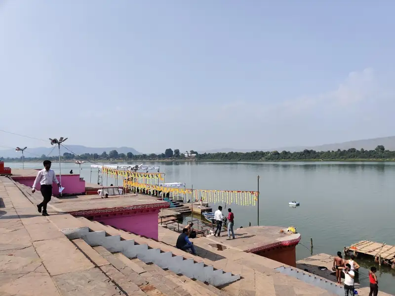 Ujjain to Narmadapuram Cab