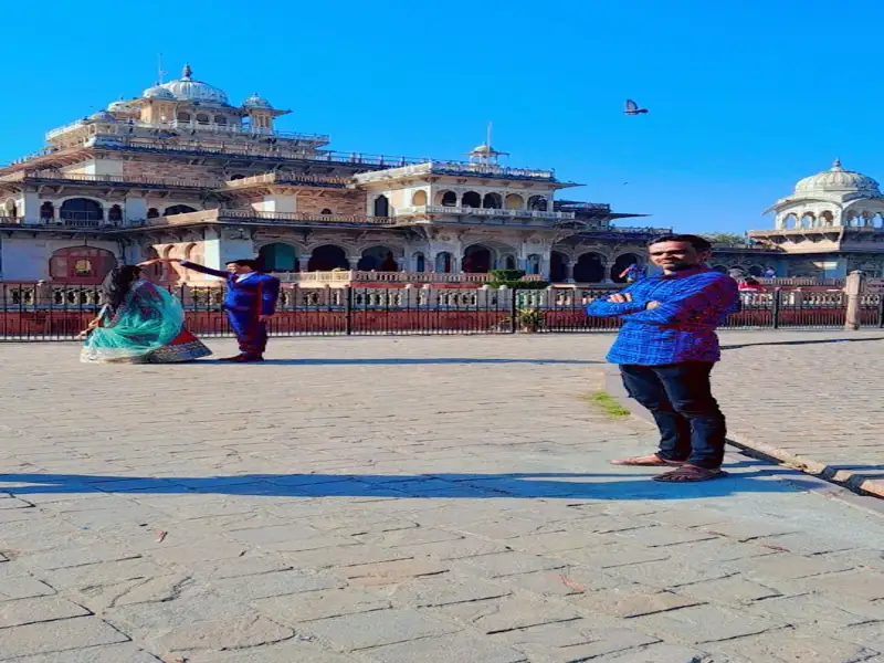 Ujjain to Shamgarh Cab