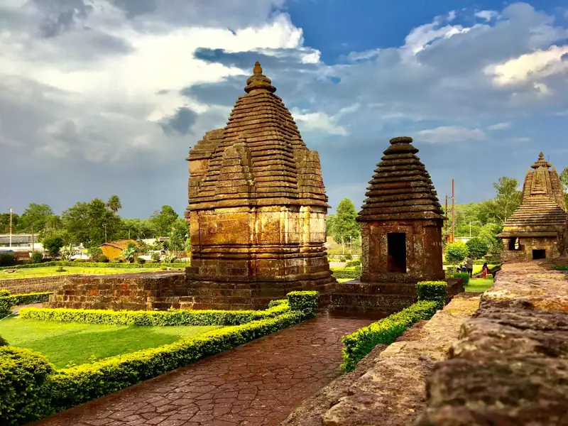 Bilaspur to Amarkantak Cab