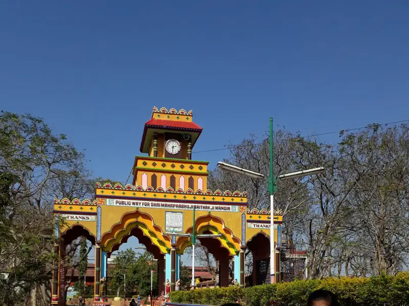 Raipur to Champaran Cab