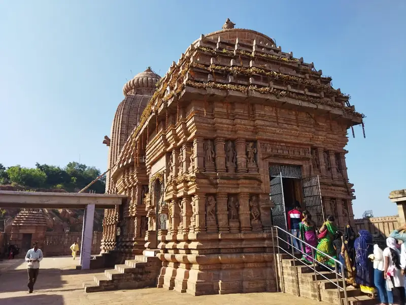 Bhubaneswar to Purushottampur Cab