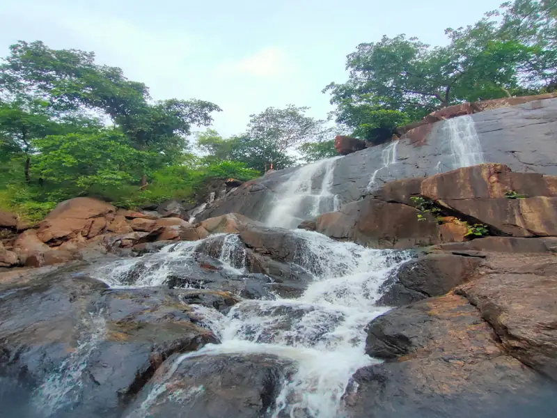 Brahmapur to Kantamal Cab