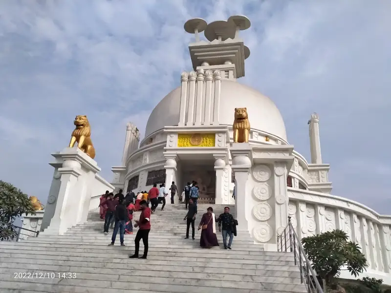 Cuttack to Dhauli Cab