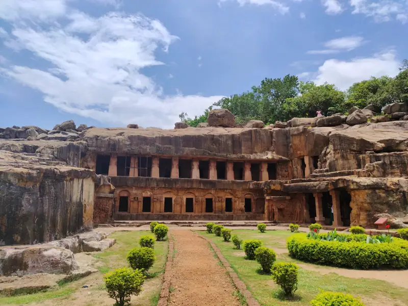 Cuttack to Khandagiri Cave Cab