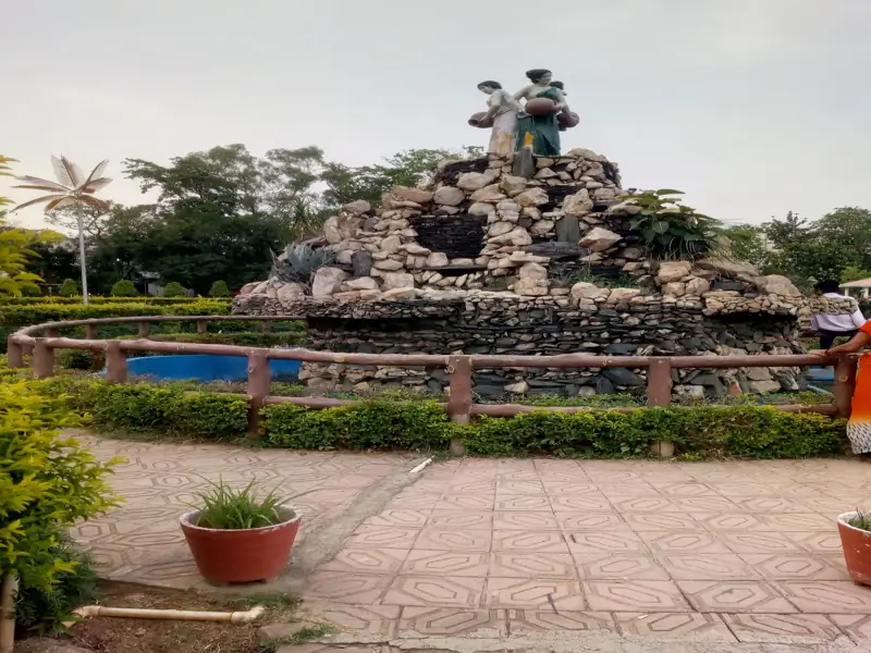 Konark to Gumla Cab
