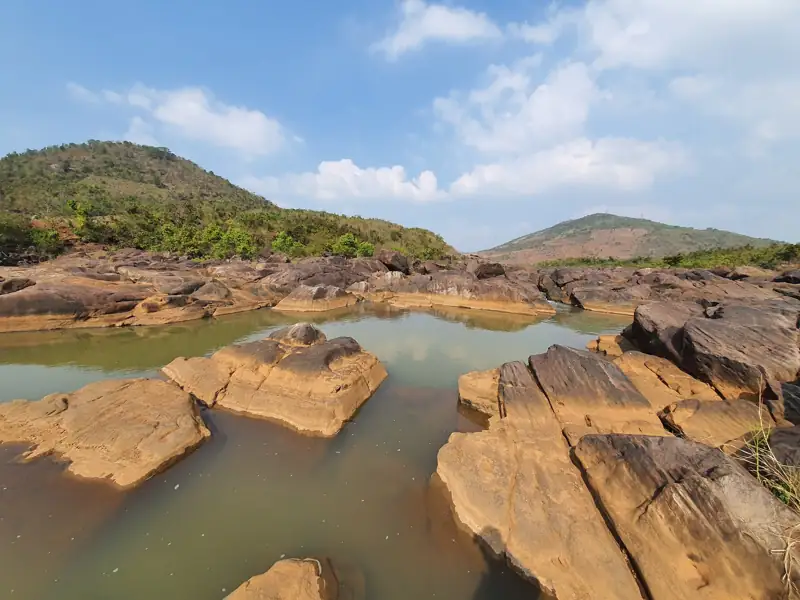 Konark to Kotpad Cab