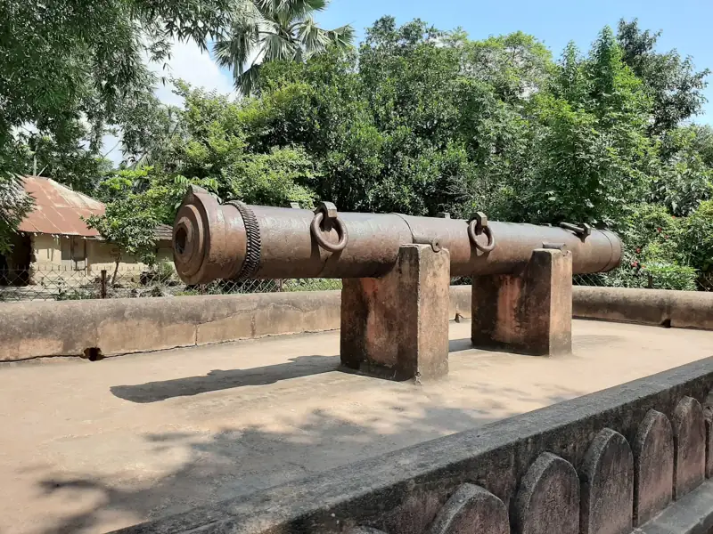Puri to Murshidabad Cab