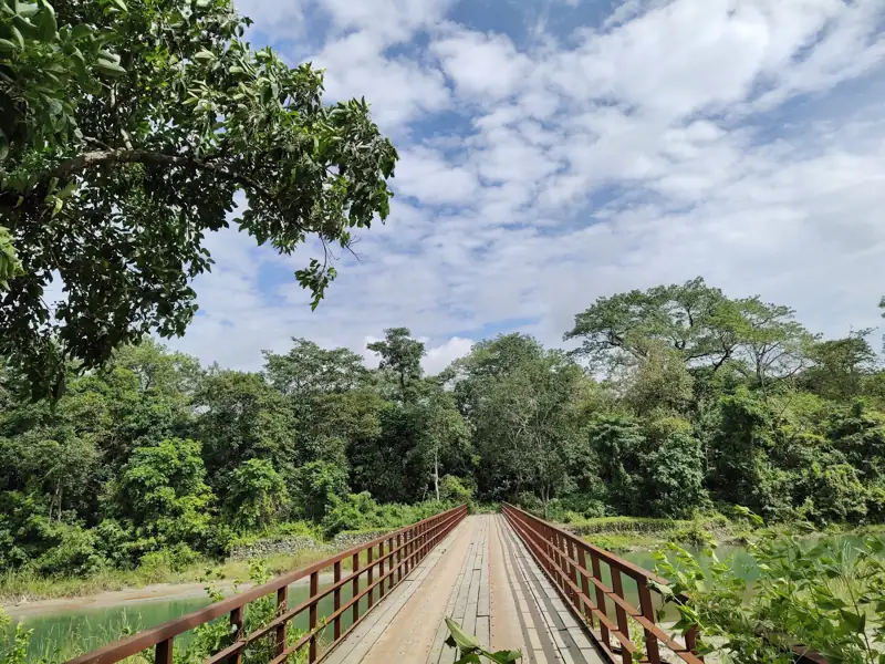 Bardhaman to Madarihat Cab