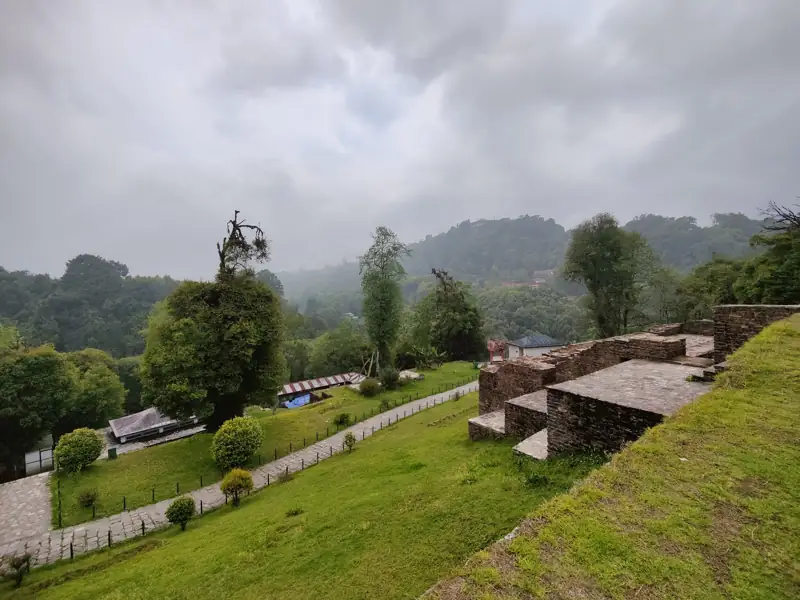 Kharagpur to Gyalshing Cab