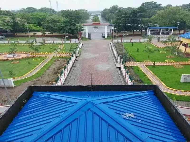 Kharagpur to Kokrajhar Cab