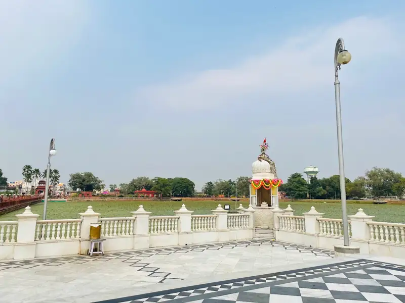 Kharagpur to Pavapuri Cab