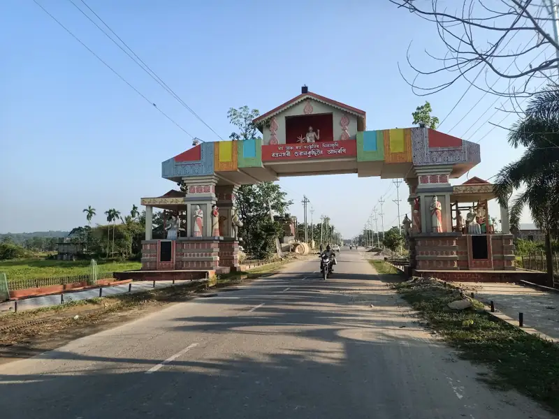 Kharagpur to Sualkuchi Cab