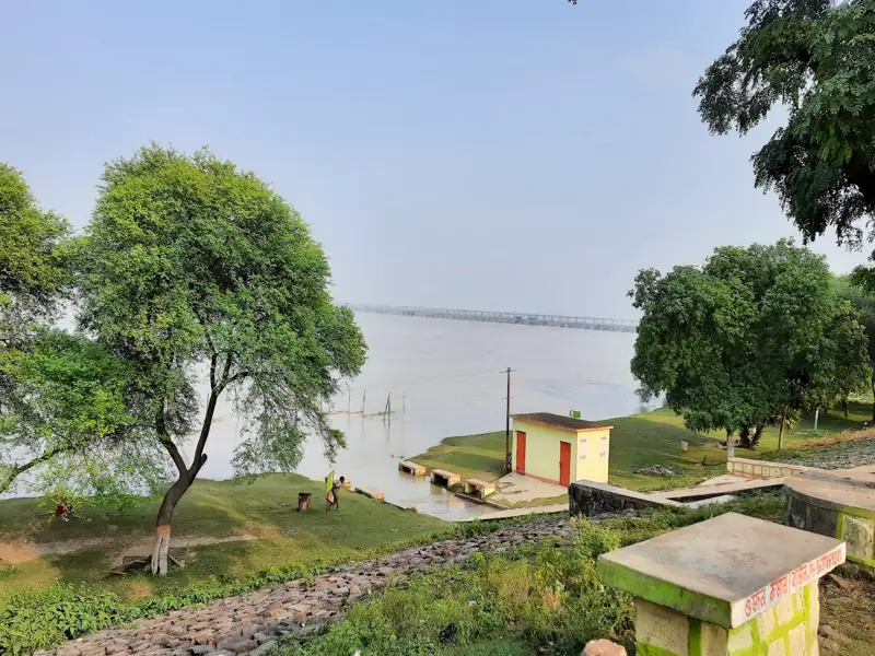 Siliguri to Farakka Cab