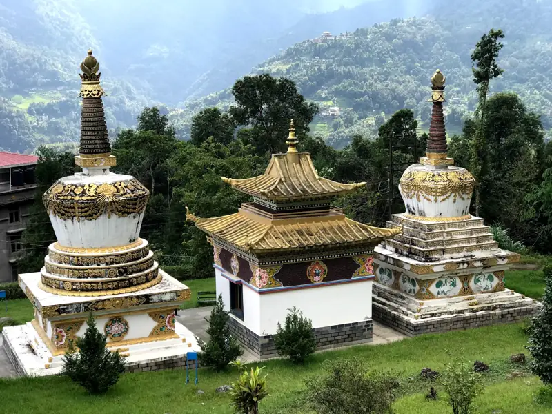 Siliguri to Lingzya Monastery Cab