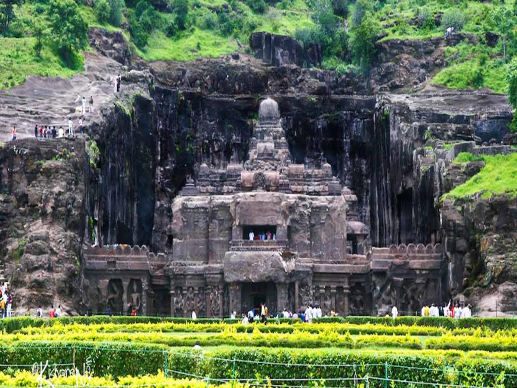 Best Place to Visit in  Ellora-caves