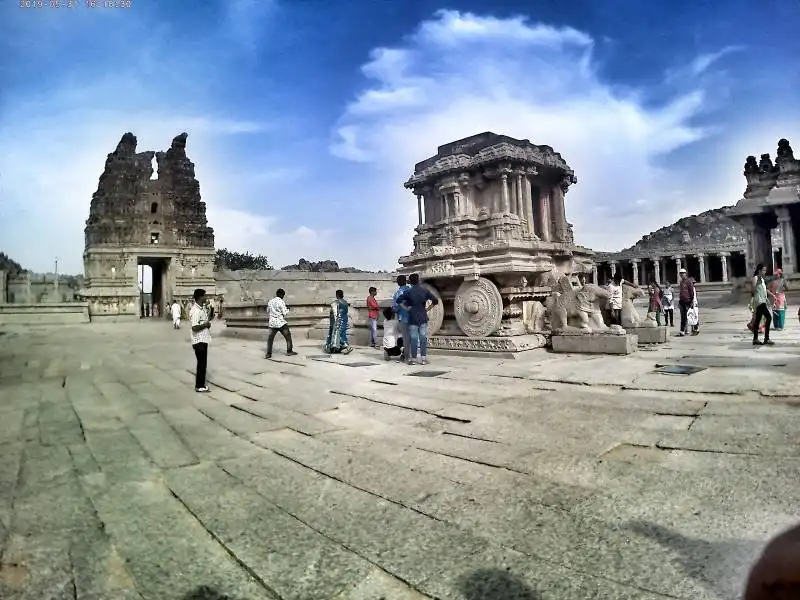 Best Place to Visit in  Hampi