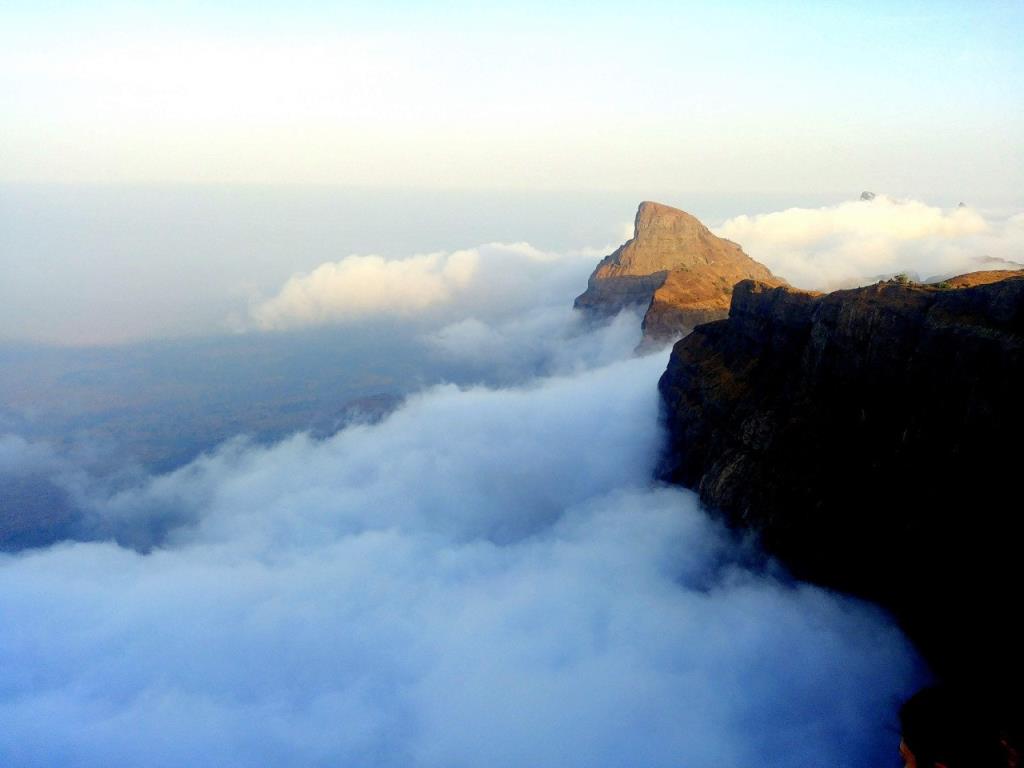 Best Place to Visit in  Harishchandragad